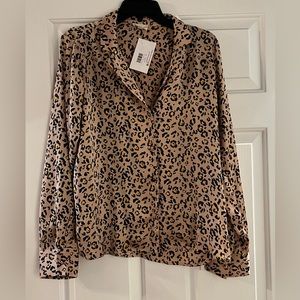Hem & Thread long sleeve leopard print blouse. Size: large. **NEVER WORN**